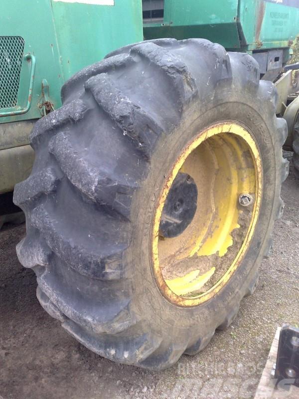 Trelleborg 600 & 700 x 34 wheels and tyres Anvelope, roti si jante