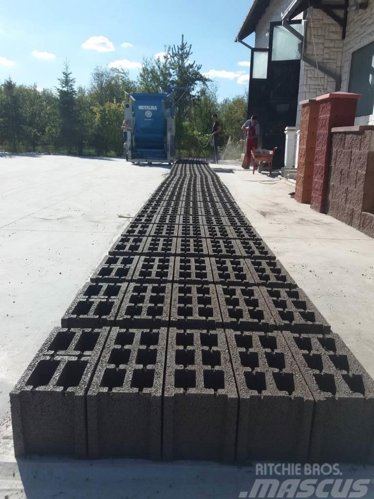 Metalika SVP-533 DB Concrete block making machine Utilaje pentru beton si piatra