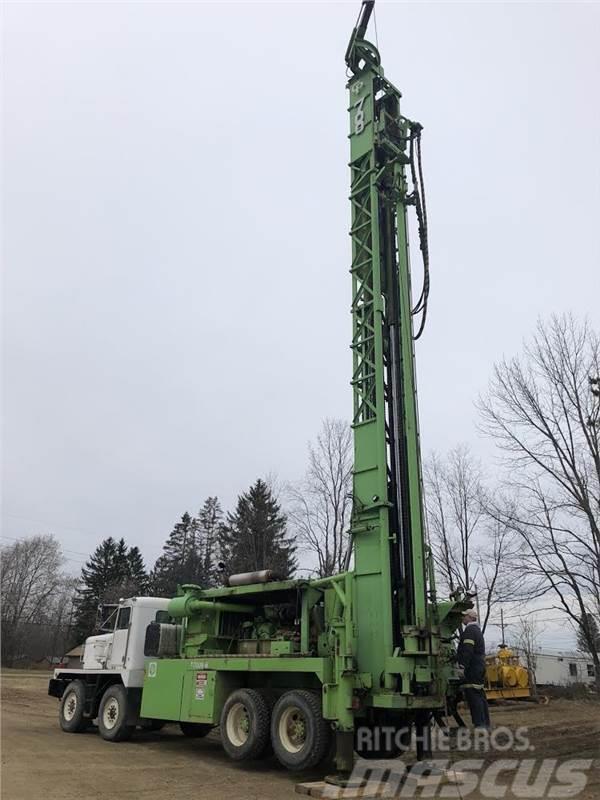 Chicago Pneumatic T-700WH Deep Hole Drill Rig & Package Compresoare