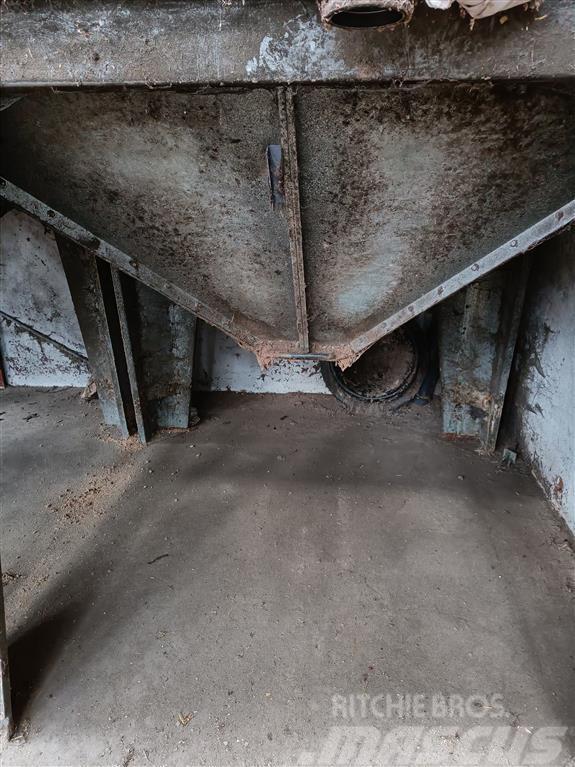 BM indendørs silo 6 tons Masini de descarcare silozuri