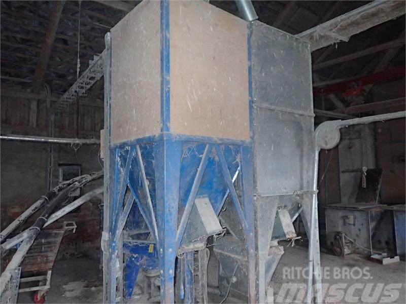  - - -  Færdigvarer siloer fra 1-2 ton Masini de descarcare silozuri