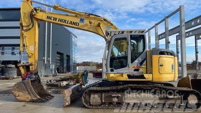 New Holland E235B SRNLC Excavatoare pe senile