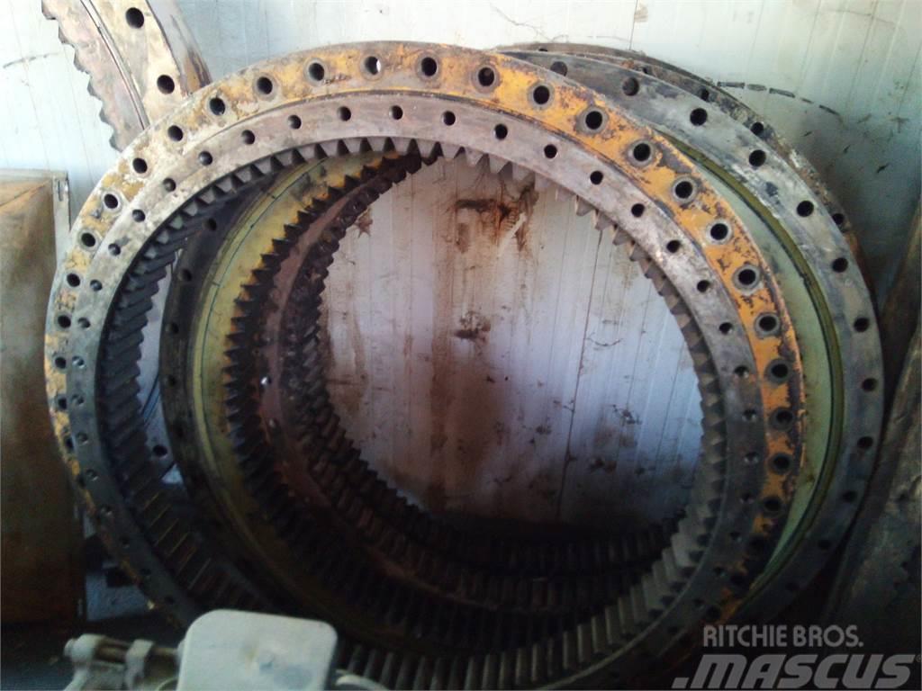 Liebherr spare part - body spare parts - slewing ring Alte componente