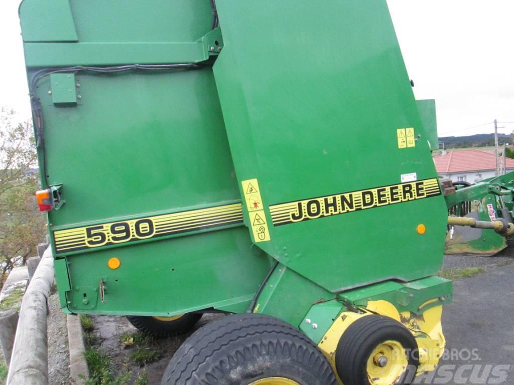 John Deere 590 Masina de balotat cilindric