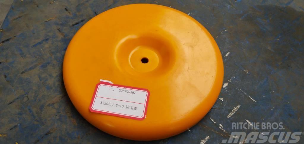 XCMG 228700367  Dust cover Roller frame of road roller Alte componente