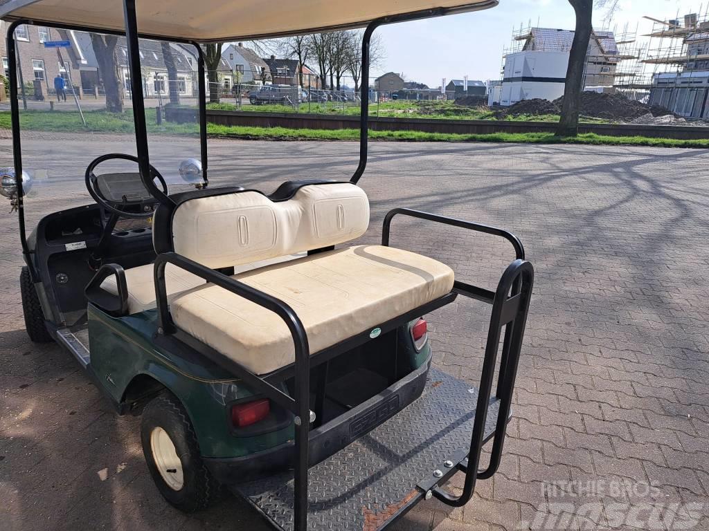 E-Z-GO Golfkar benzine Vehicule de teren