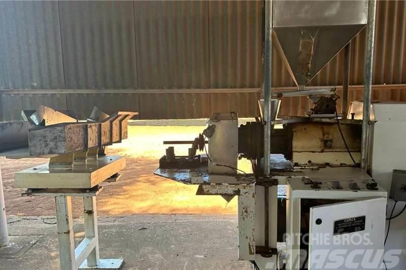  Extruder With Vibrating Sorting Table Altele