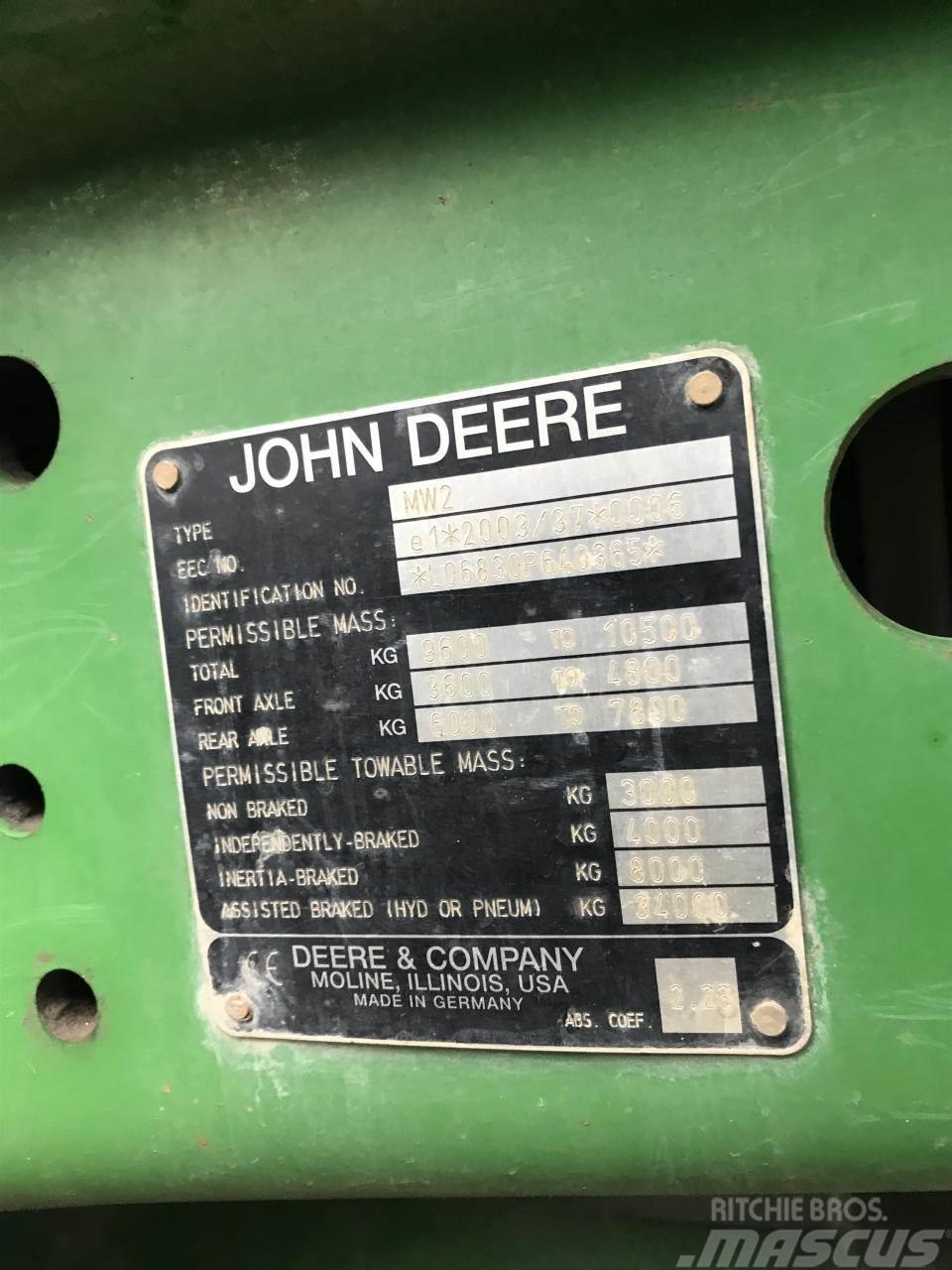 John Deere 6830 Premium Tractoare