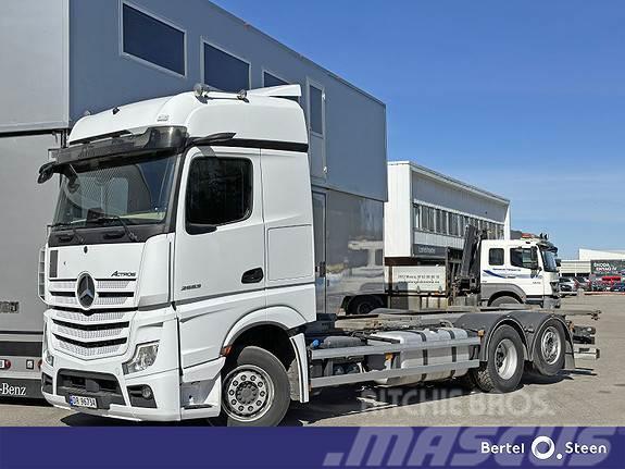 Mercedes-Benz Actros 2553L/49 6x2 velholdt, drivlinjegaranti Camion cadru container
