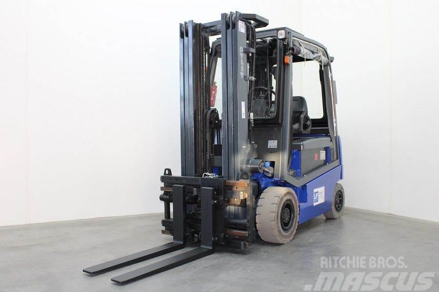 UniCarriers 1Q2L25T Stivuitor electric
