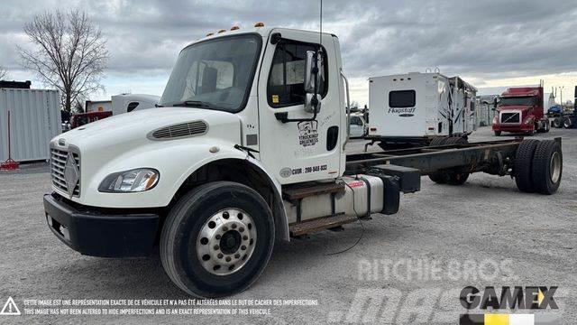 Freightliner M2 CAB AND CHASSIS Autotractoare