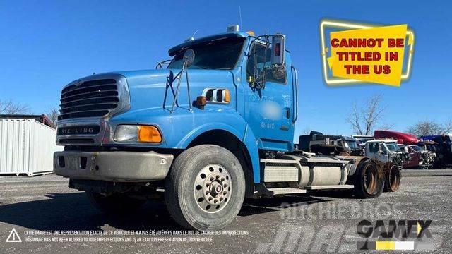 Sterling LT9500 DAMAGED DAY CAB TRUCK Autotractoare