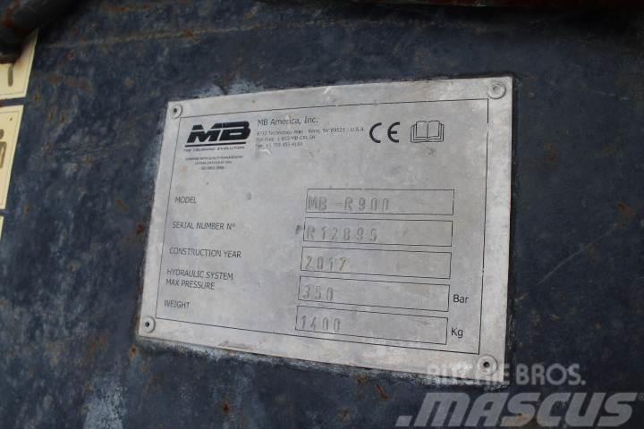 MB Crusher MB-900 Rasnita/masina de sfaramat