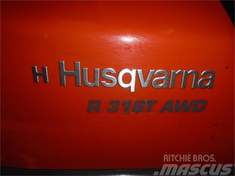 Husqvarna R 316T AWD Tractoare compacte