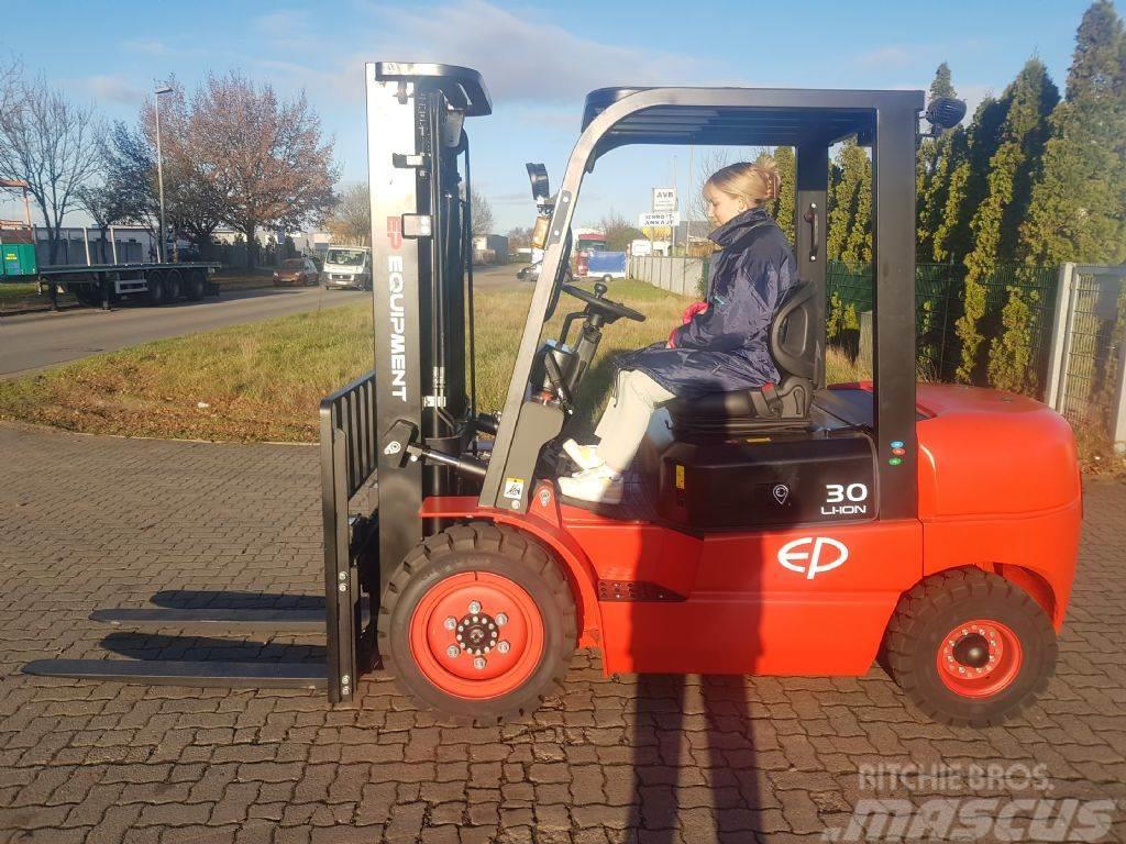 EP EFL302 Stivuitor electric