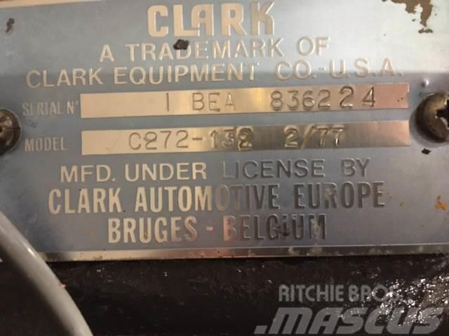 Clark converter Model C272-132 2/77 ex. Rossi 950 Transmisie