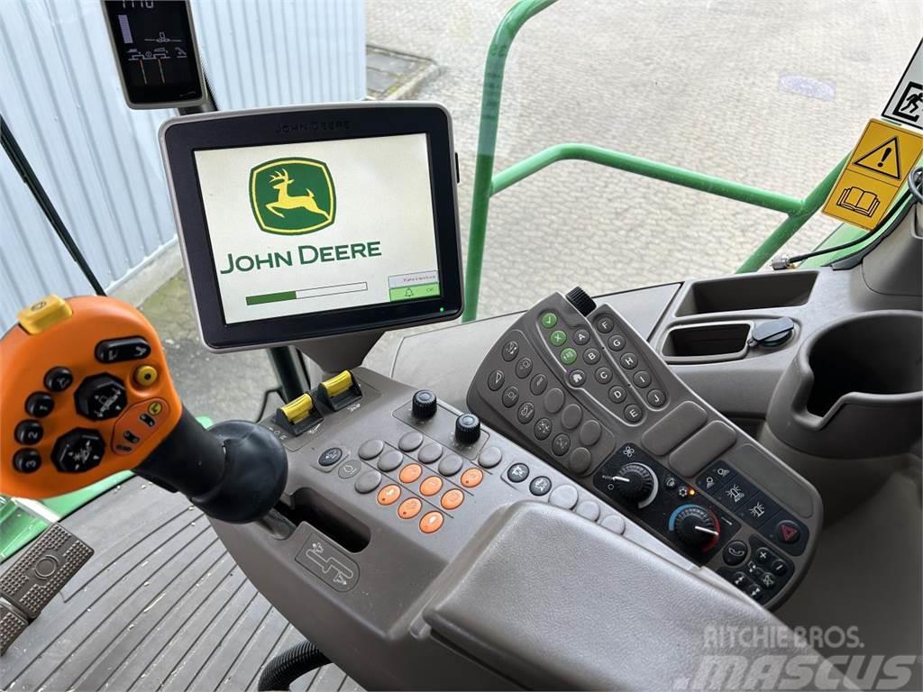 John Deere S690 Combine de secerat