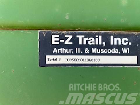 E-Z Trail 500 Grain / Silage Trailers