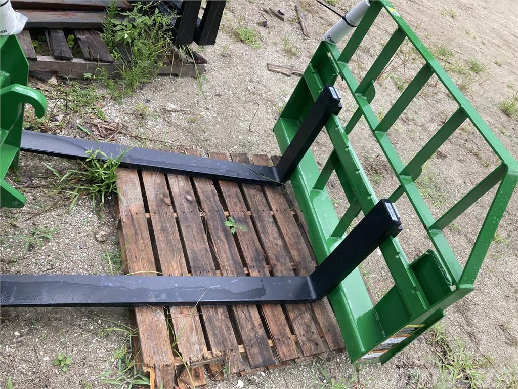 Frontier PALLET FORKS Alte accesorii tractor
