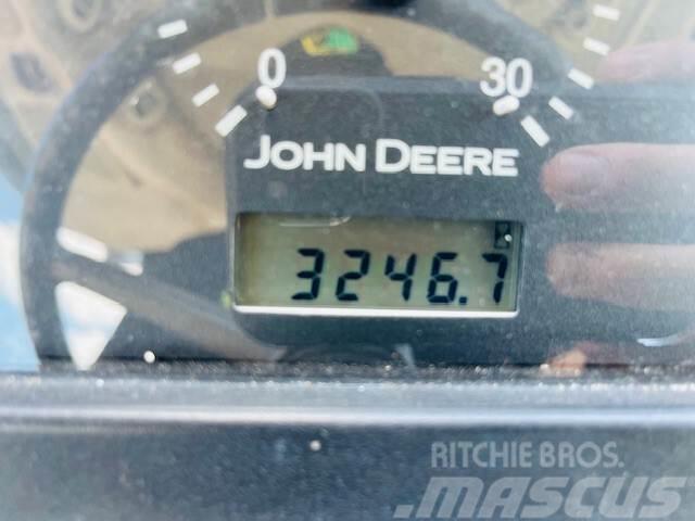 John Deere 5520 Tractoare