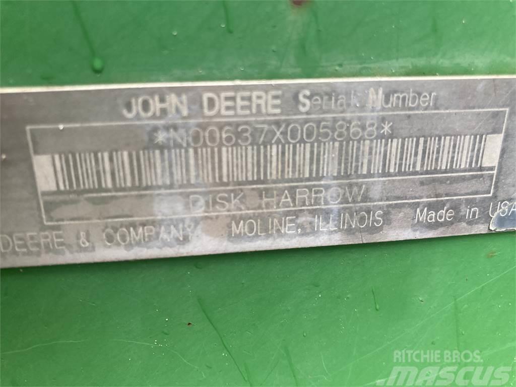 John Deere 637 Grape cu disc