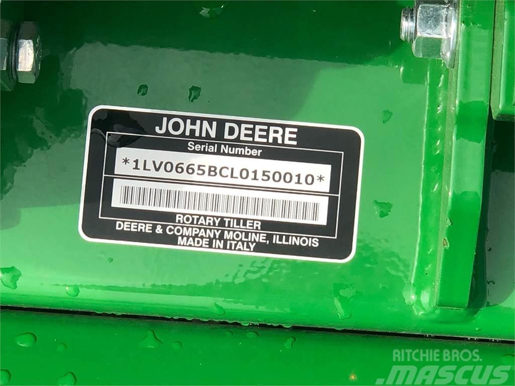 John Deere 665 Grapa si pluguri rotative