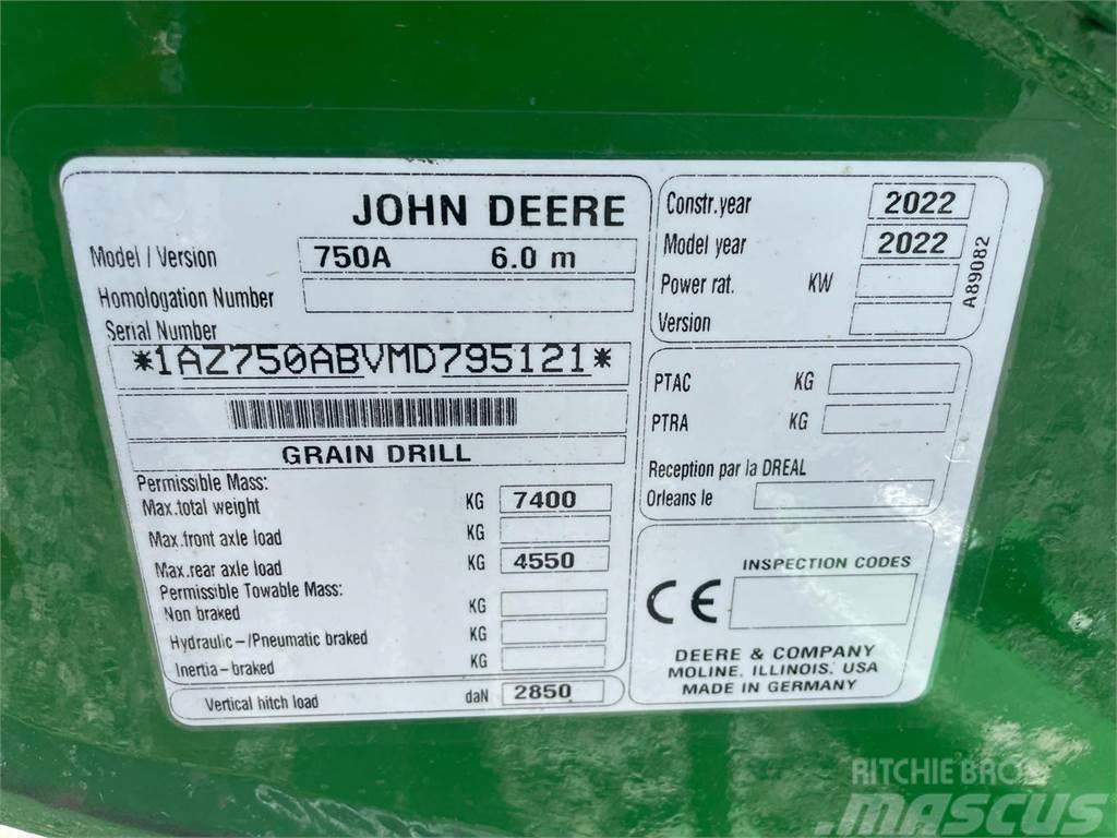 John Deere 750A Perforatoare
