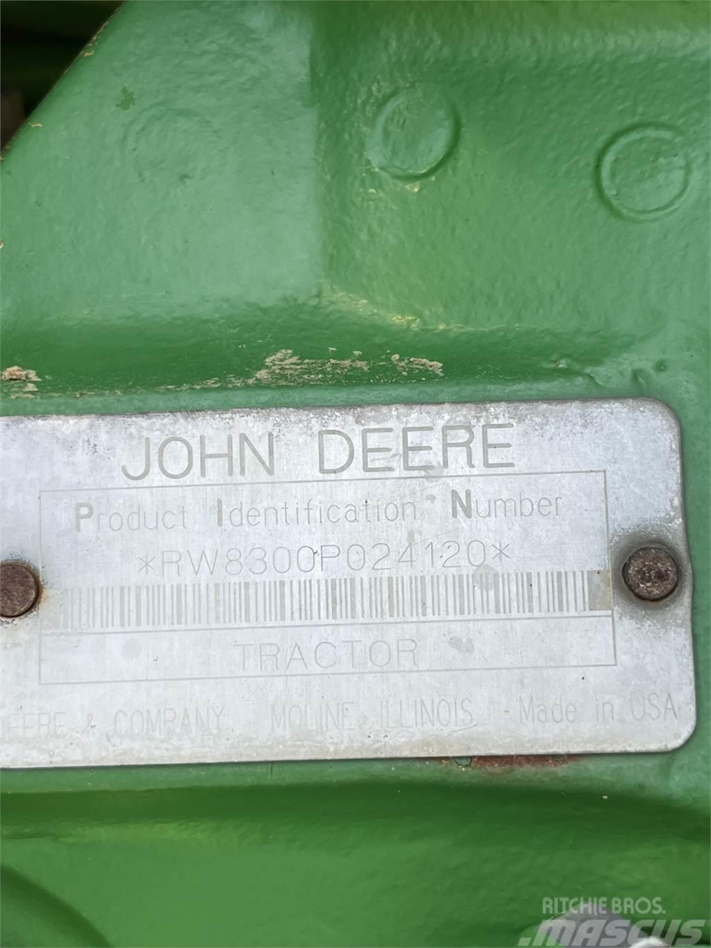 John Deere 8300 Tractoare