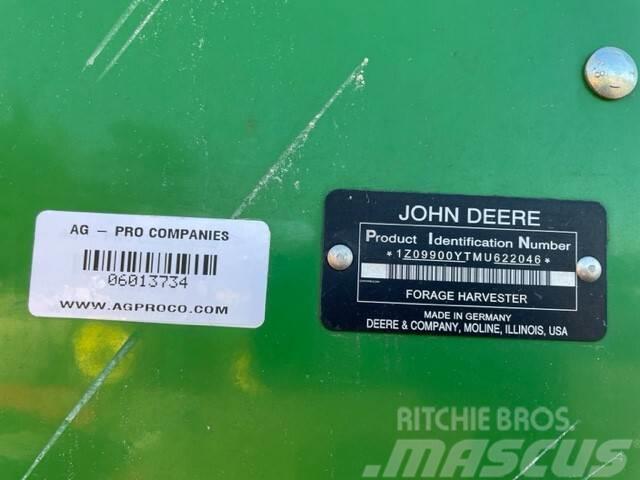 John Deere 9900 Culegatoare de nutret