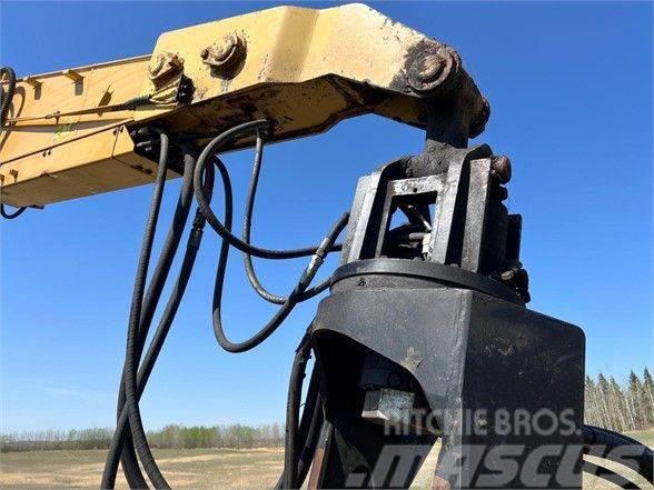 CAT HTH622B Combine forestiere
