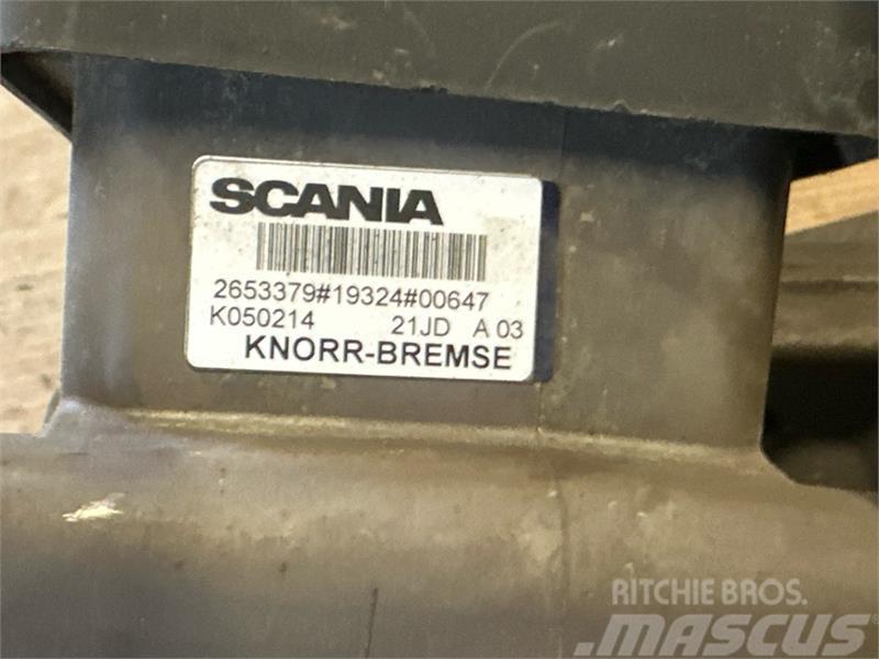 Scania  PRESSURE CONTROL MODULE EBS 2653379 Radiatoare