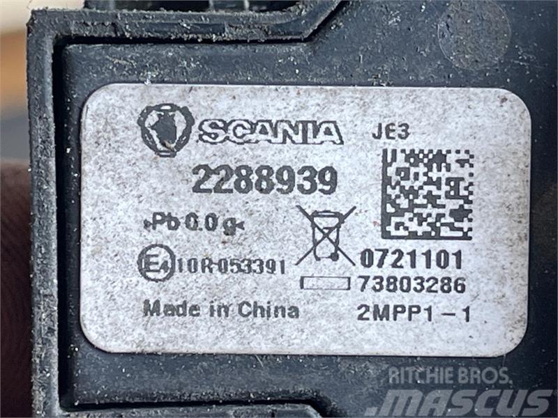 Scania  PRESSURE VALVE 2288939 Radiatoare