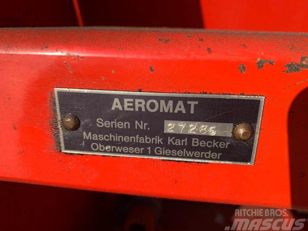 Becker Aeromat 6 rij Maiszaaimachine Alte masini si accesorii de cultivat