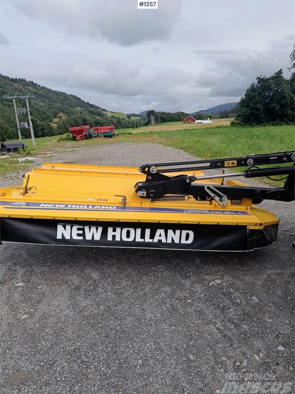 New Holland 320P Alte echipamente pentru nutret