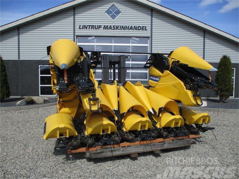 New Holland 836 New Holland 980CF 6R80cm Corn header. NEW and  Accesorii combine agricole
