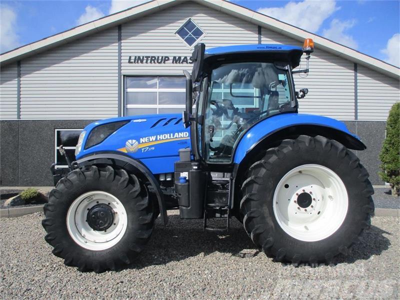 New Holland T7.175 AutoCommand med Frontlift & FrontPTO Tractoare