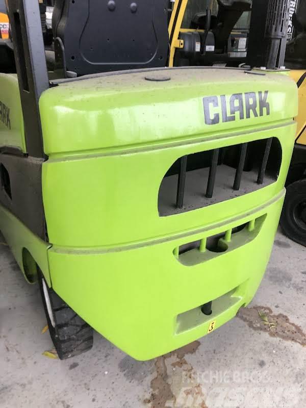 Clark C15D Stivuitor diesel