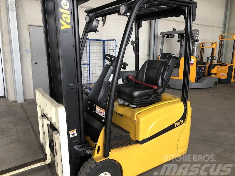 Yale ERP15VT Stivuitor electric