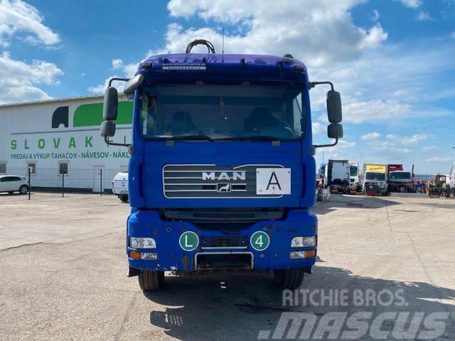 MAN TGA 26.440 6X4 for containers with crane vin 874 Camion cu carlig de ridicare
