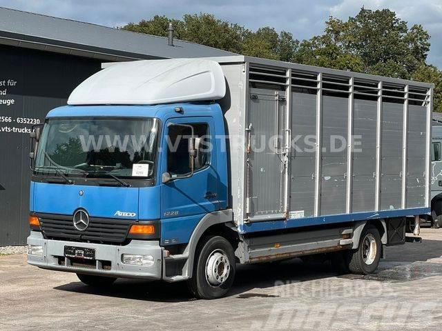 Mercedes-Benz Atego 1228 4x2 Blatt-/Luft 1.Stock Stehmann Camioane transport animale
