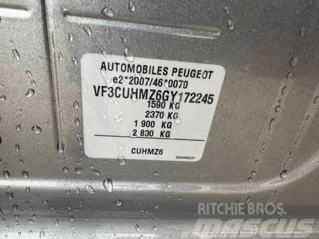 Peugeot 2008 1.2 Benzin vin 245 Pick up/Platou