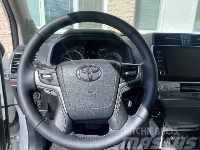 Toyota Land Cruiser 2.8 D-4D Automatik vin 055 Pick up/Platou