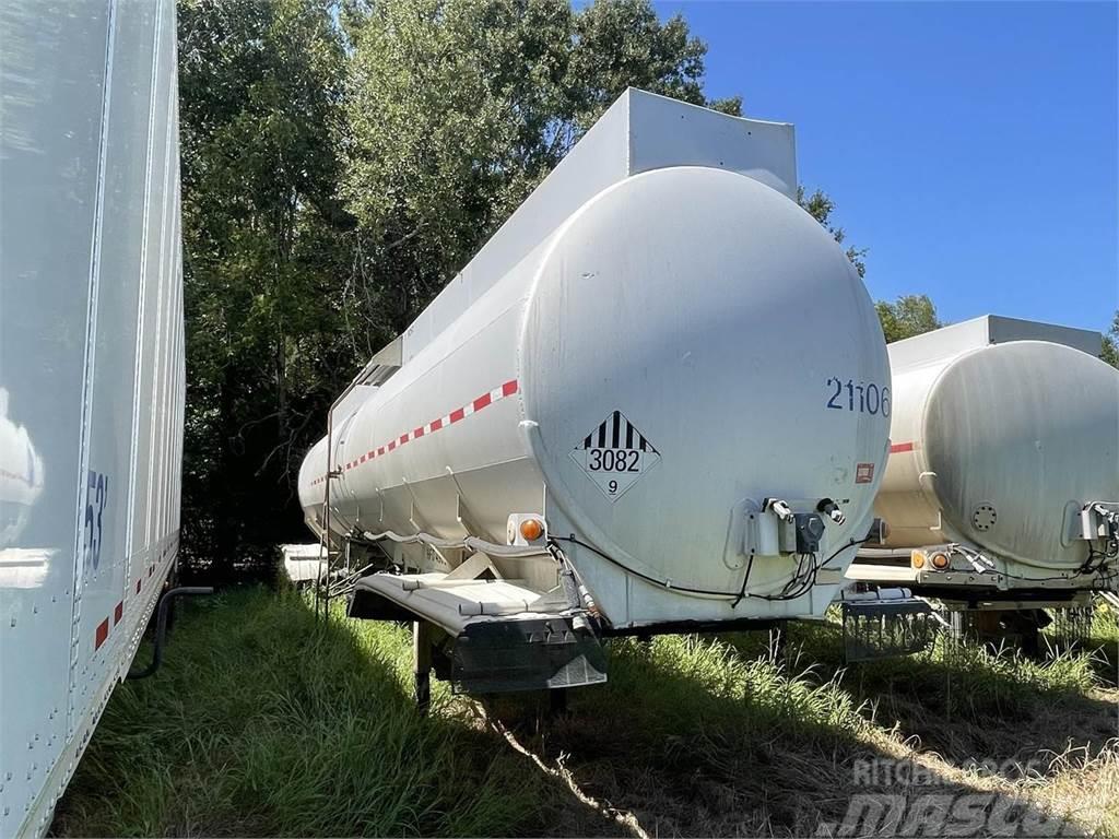 Fruehauf NON CODE 9000 GALLONS SINGLE COMPARTMENT Remorci Cisterne