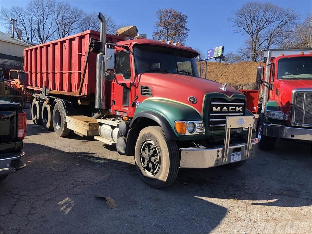 Mack Granite CV713 Ferma/Camioane transport cereale