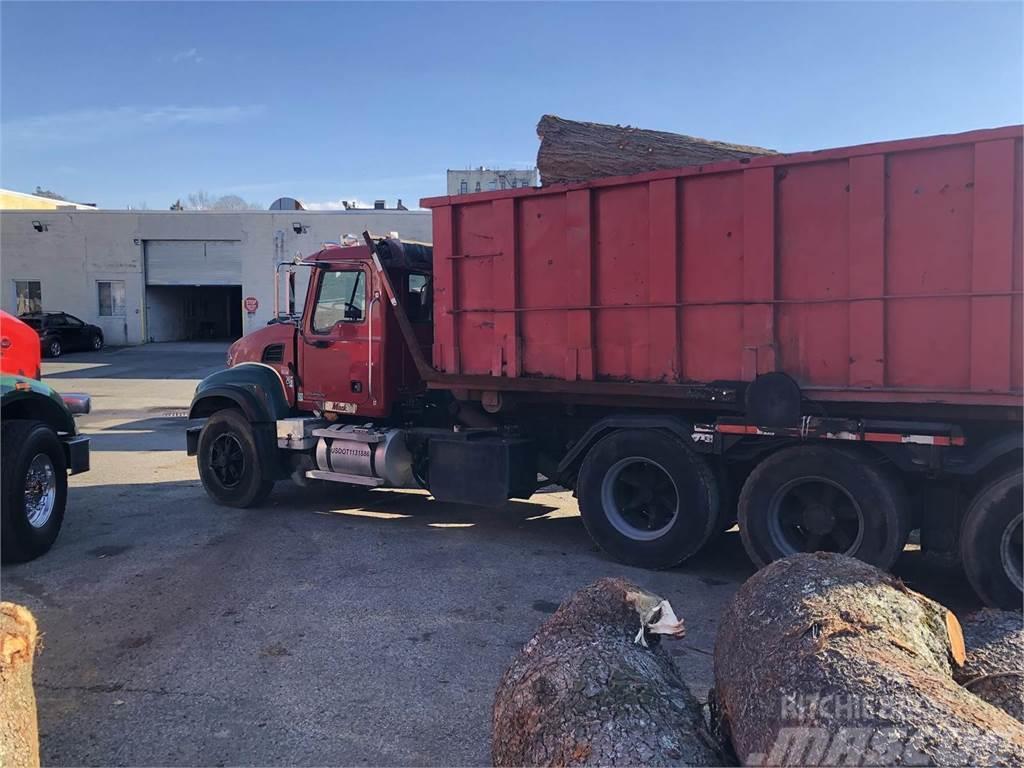 Mack Granite CV713 Ferma/Camioane transport cereale