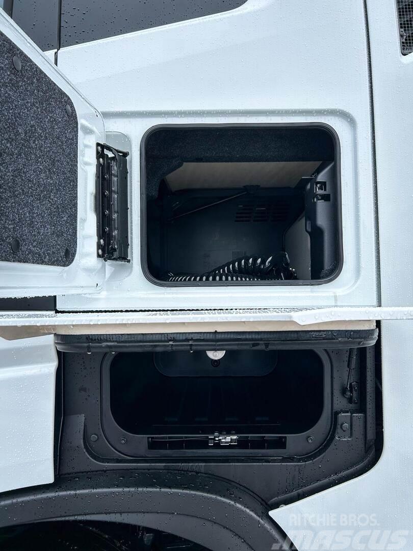 Iveco X-WAY Camion cabina sasiu