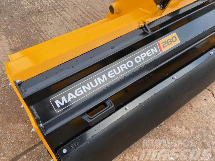 McConnel Magnum Euro Open 280 flail topper Alte echipamente pentru nutret