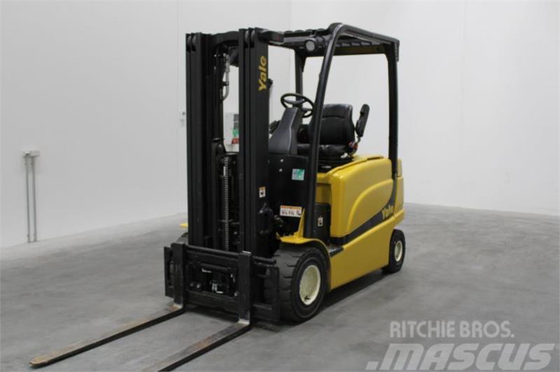 Yale ERP25VL Stivuitor electric