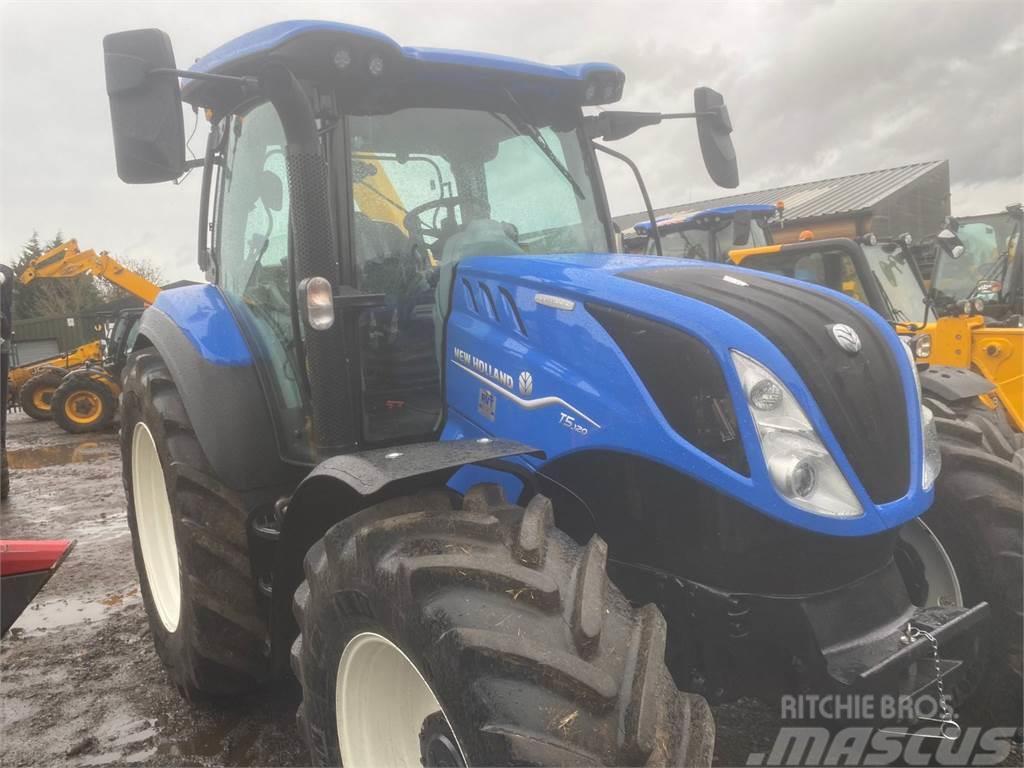 New Holland T5.120 Dynamic Command Tractoare