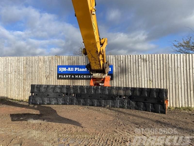  Scrapper Blade To suit 18 - 26 ton Excavator Lame